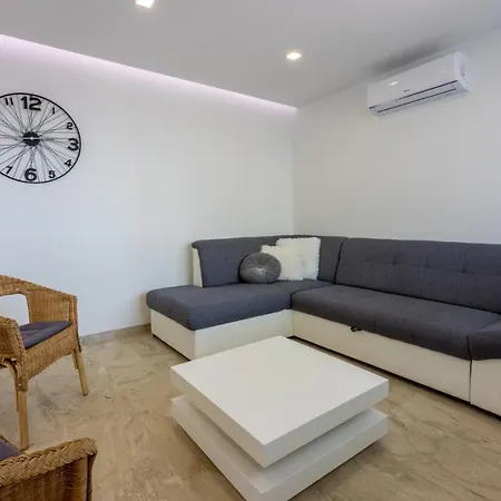 Ventus Apartment *